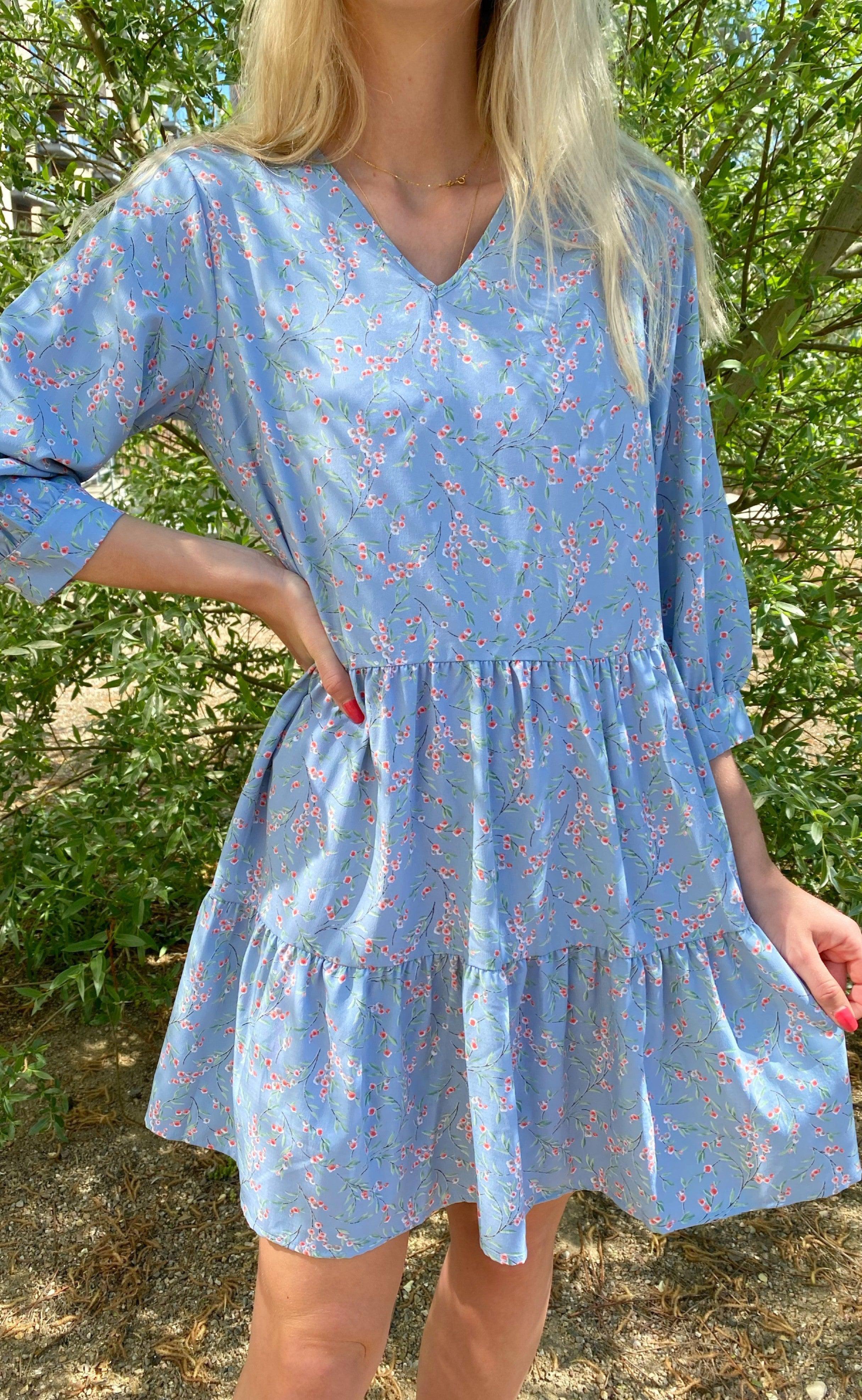 Say INA Copenhagen Kjole - Camille - Blue / Rose Flower