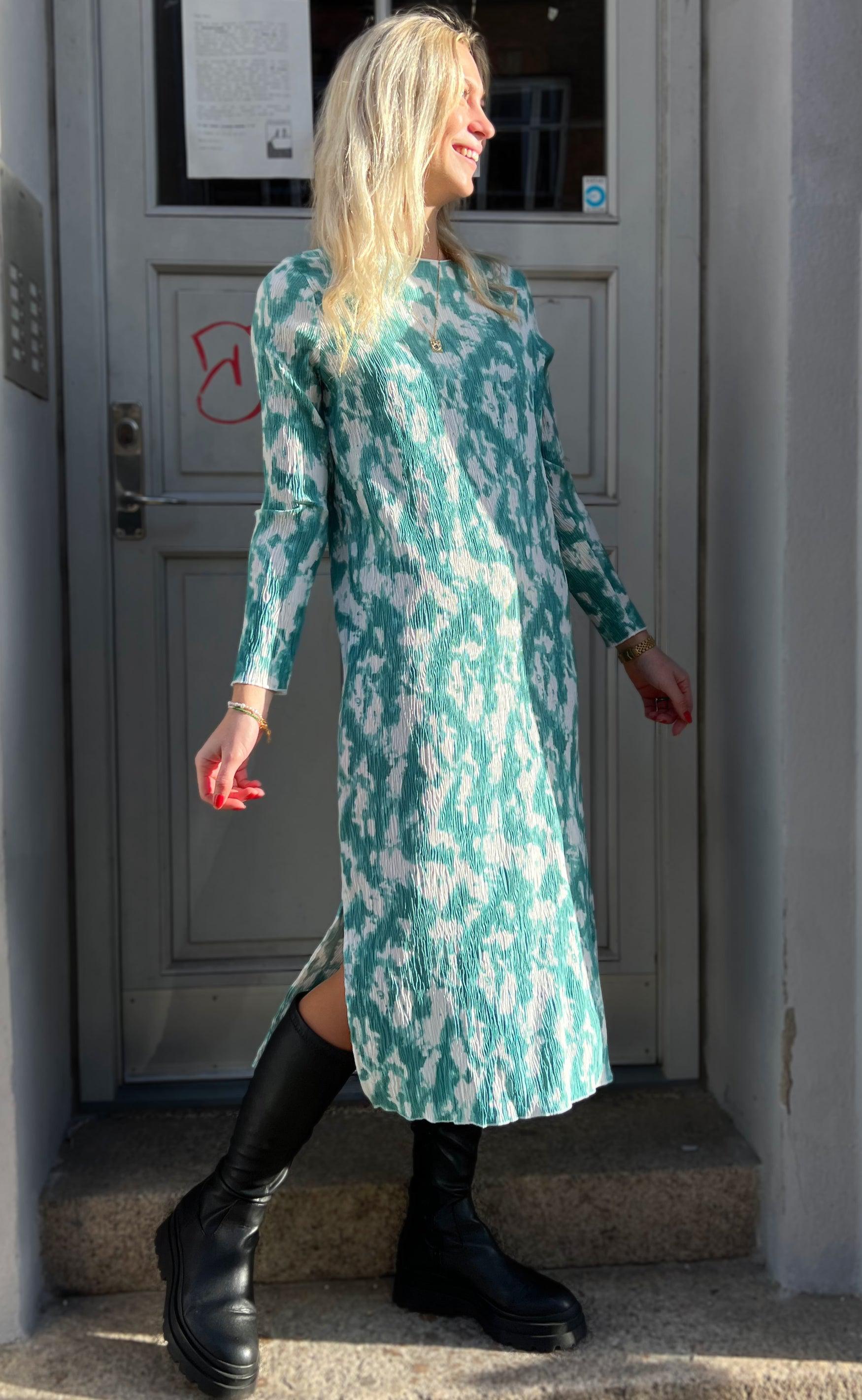 Say INA Copenhagen Kjole - Ditte - Green Tie Dye