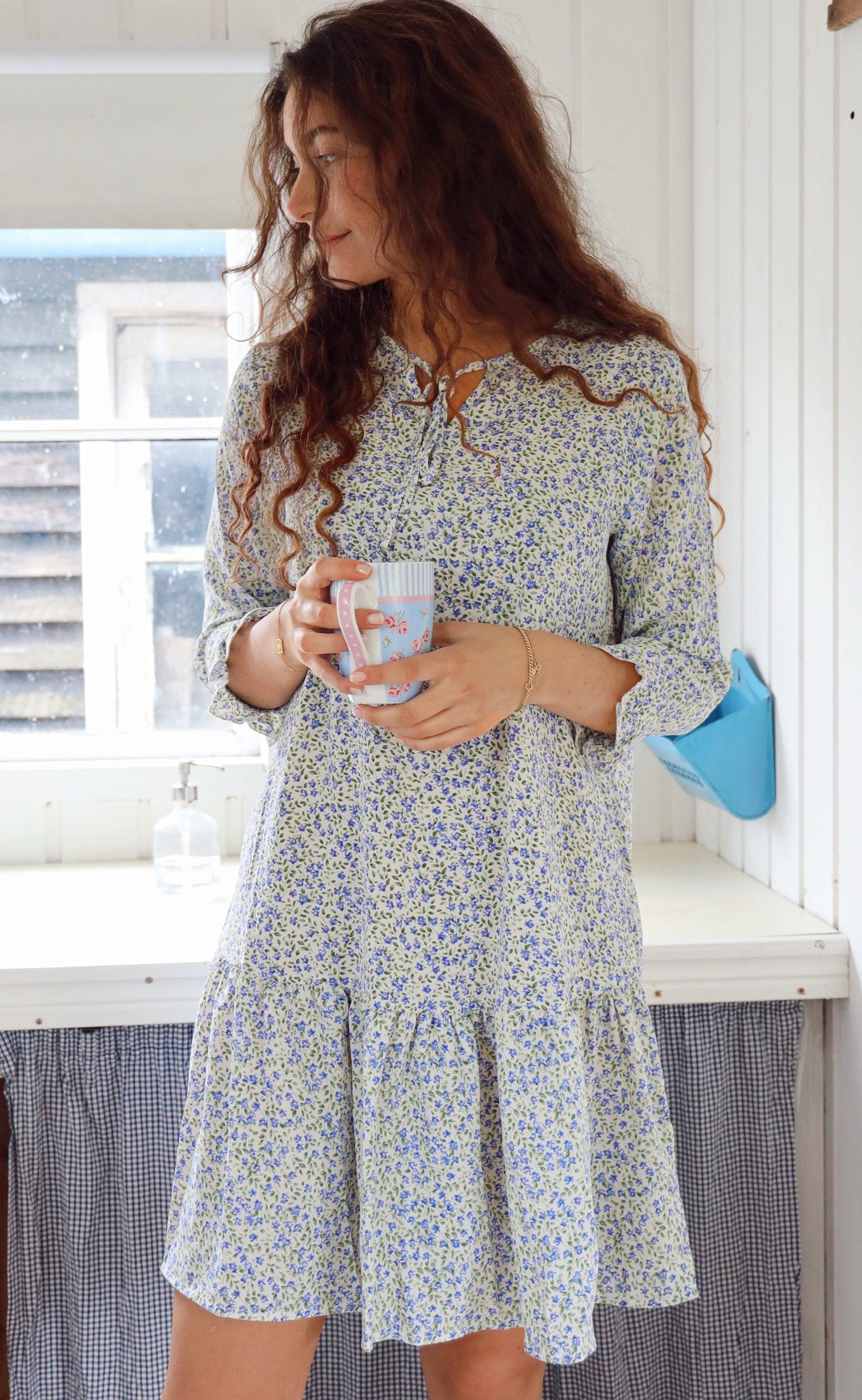 Say INA Copenhagen Kjole - Freja - Blue Flower