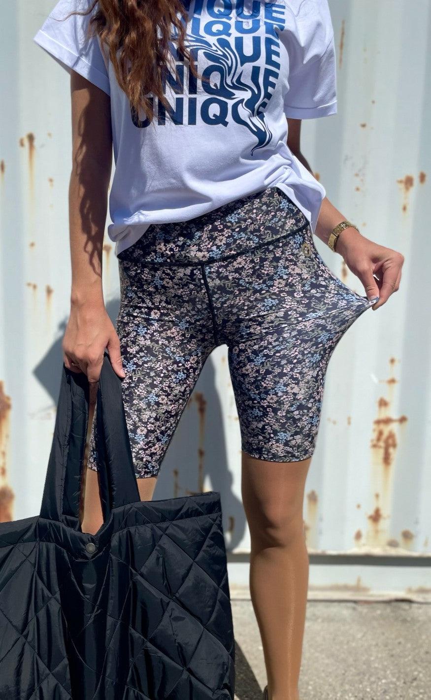 Sofie Schnoor Shorts - S222337 - Black Flower