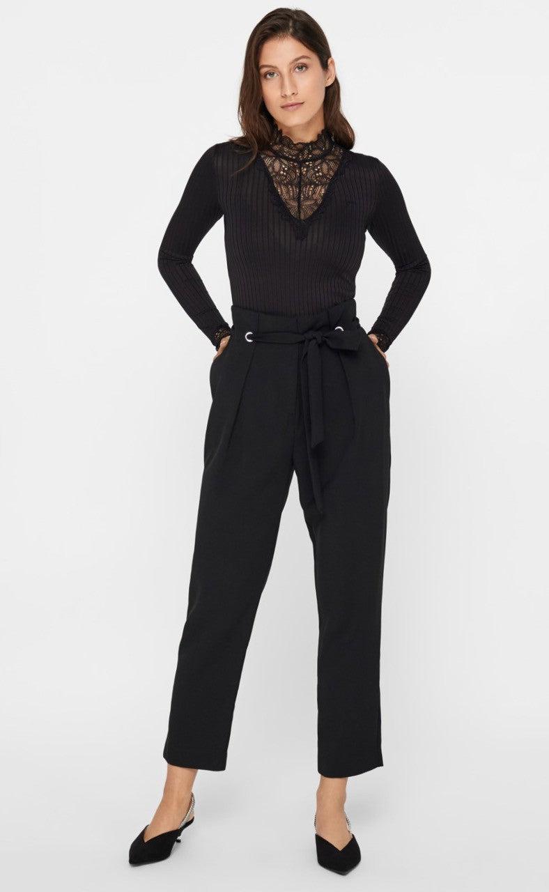 YAS Bluse - Blace Highneck - Black