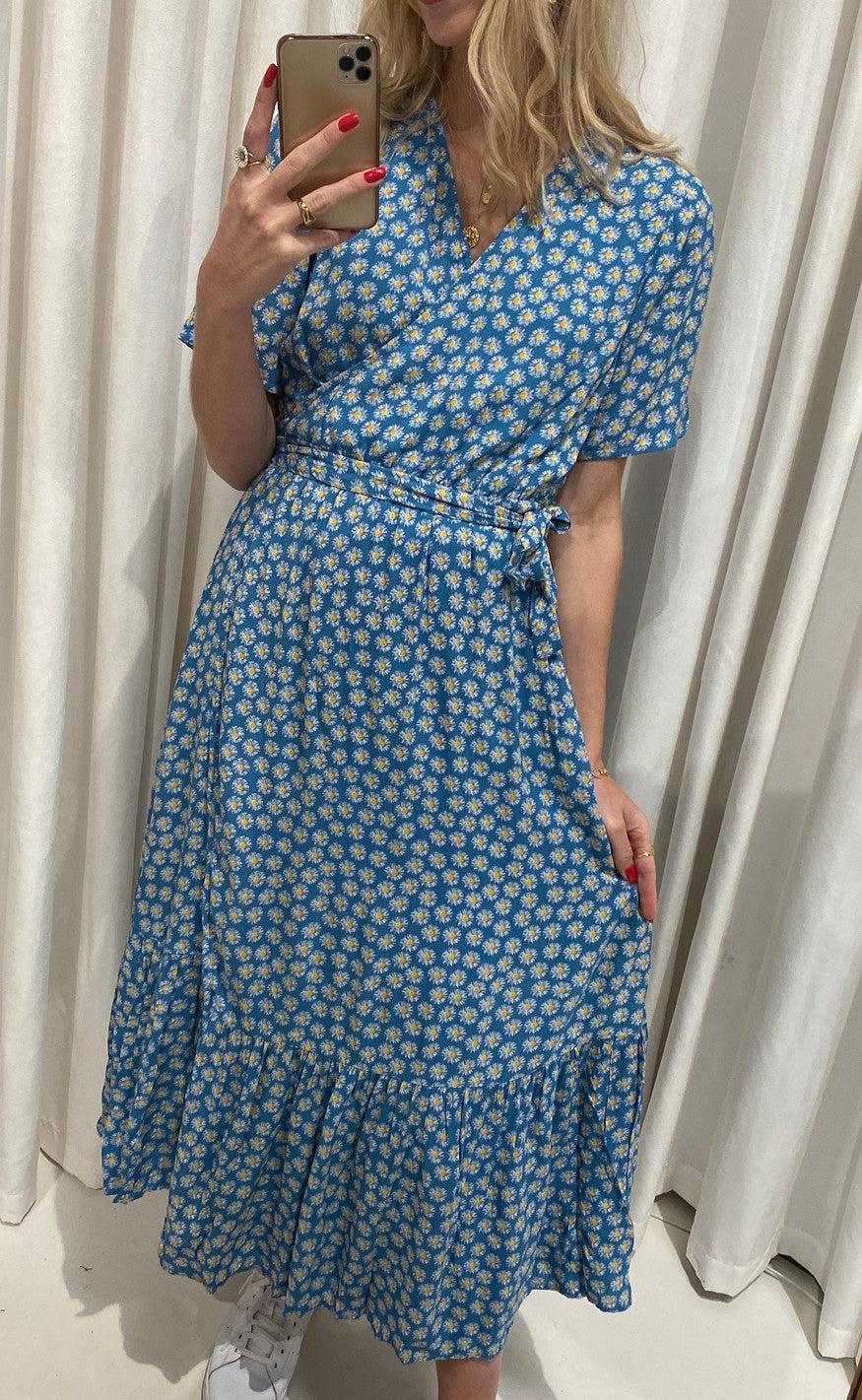 YAS DAISY LONG DRESS BLUE HEAVEN